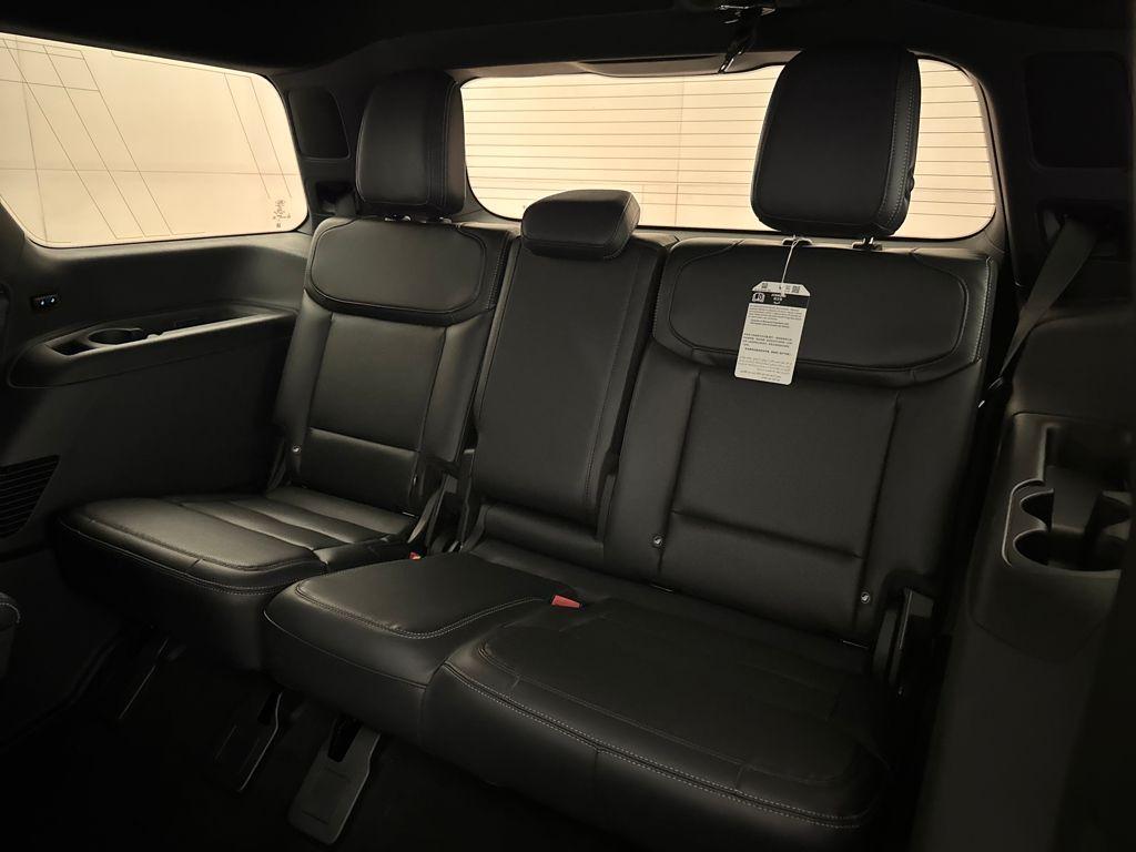 new 2025 Ford Expedition car, priced at $78,452