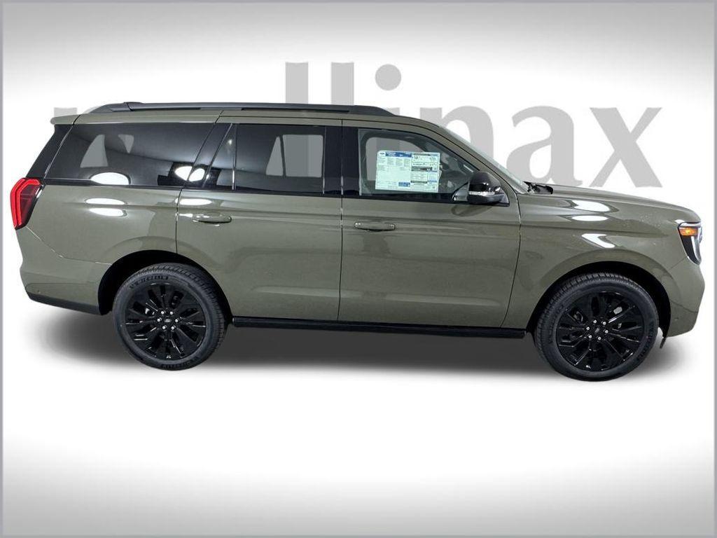 new 2025 Ford Expedition car, priced at $78,452