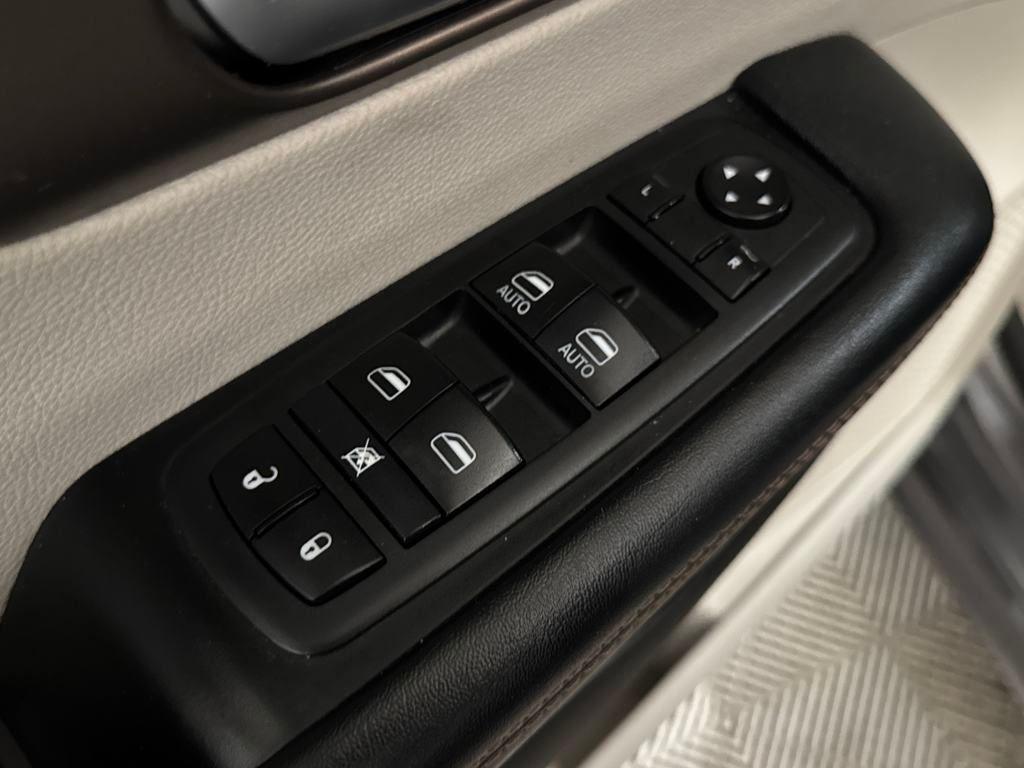 used 2017 Chrysler Pacifica car, priced at $9,900