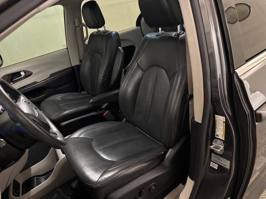 used 2017 Chrysler Pacifica car, priced at $9,900