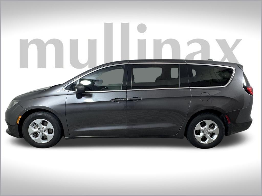 used 2017 Chrysler Pacifica car, priced at $9,900