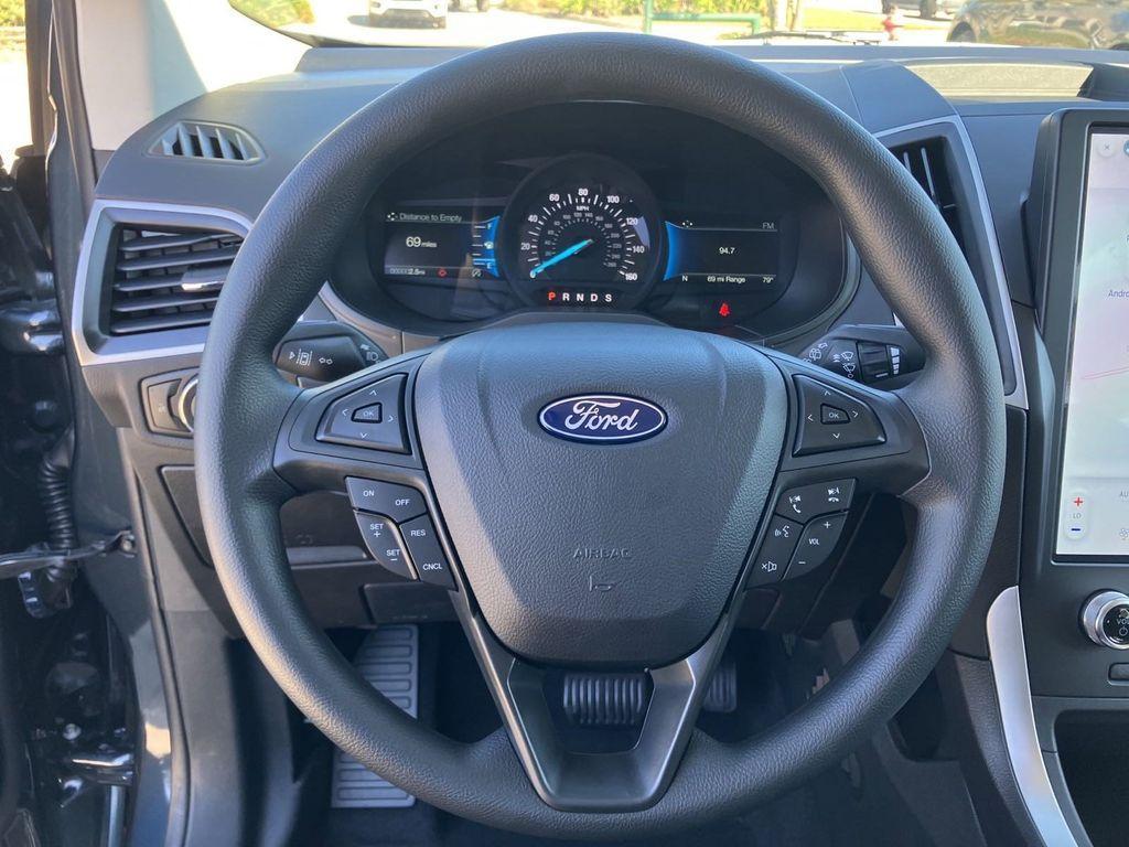 new 2024 Ford Edge car, priced at $32,840