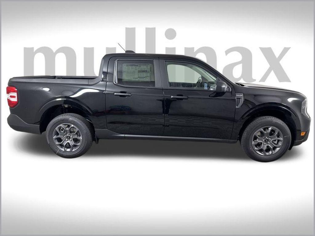 new 2025 Ford Maverick car, priced at $33,010