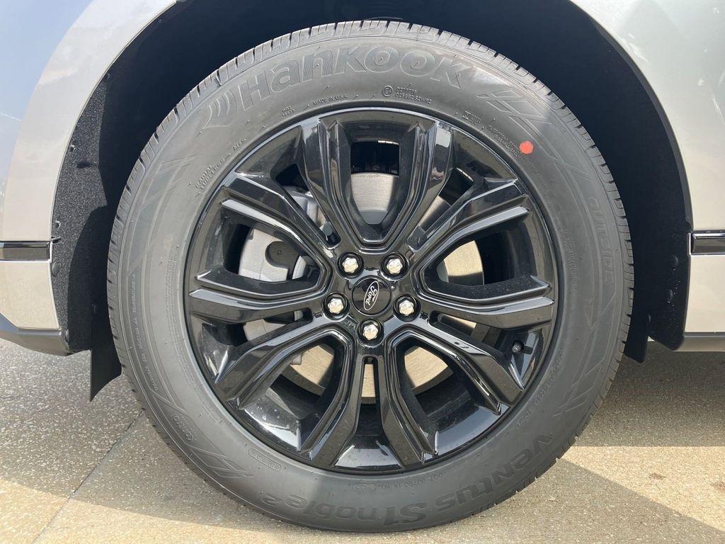 new 2024 Ford Edge car, priced at $33,753
