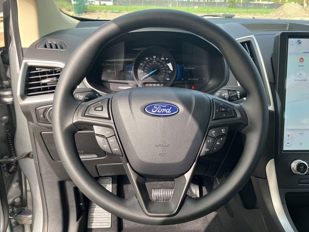 new 2024 Ford Edge car, priced at $33,753