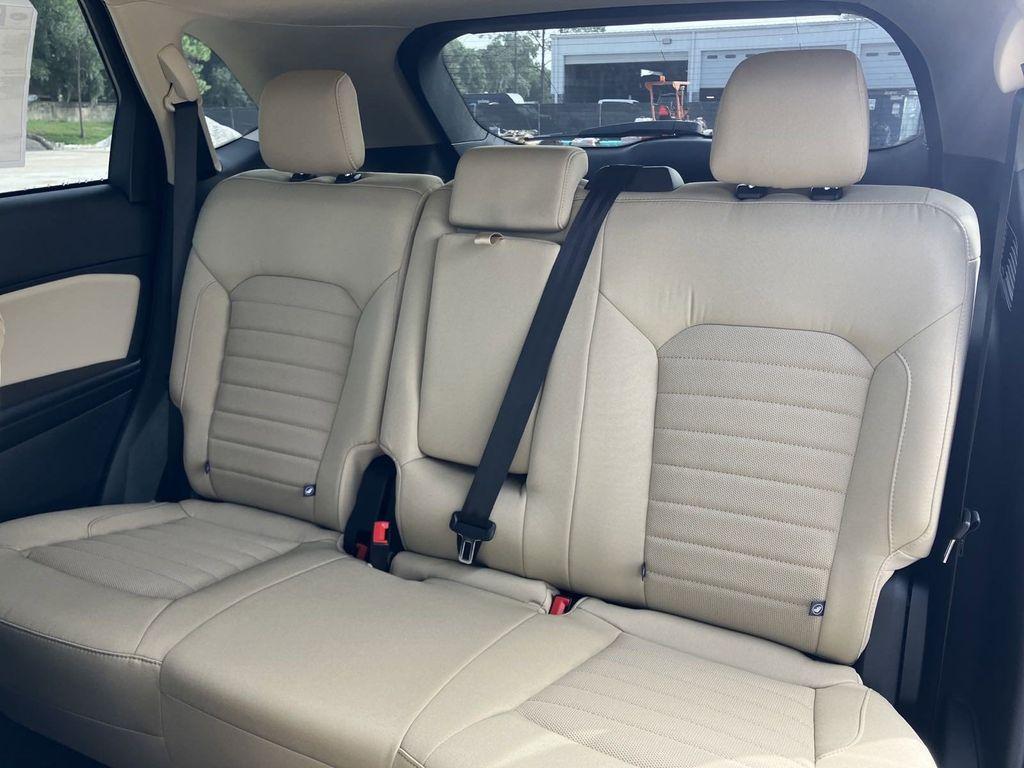 new 2024 Ford Edge car, priced at $33,753