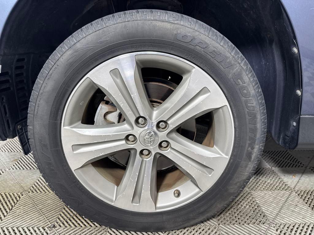used 2012 Toyota Highlander car, priced at $11,900