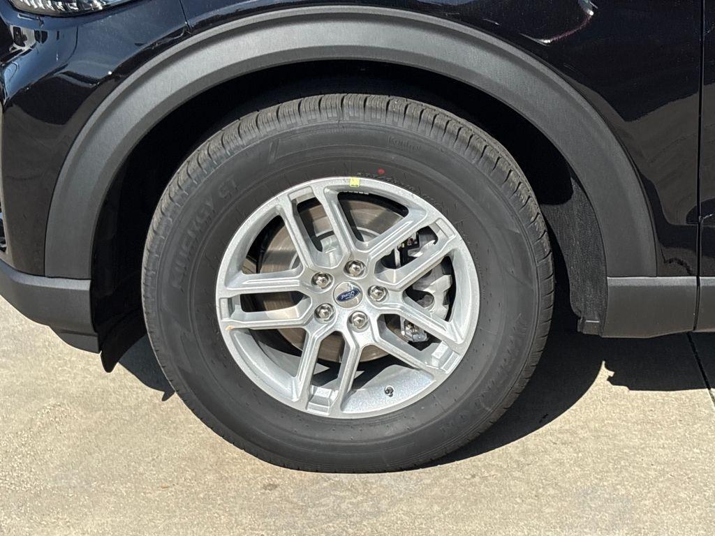 new 2026 Ford Explorer car, priced at $39,342