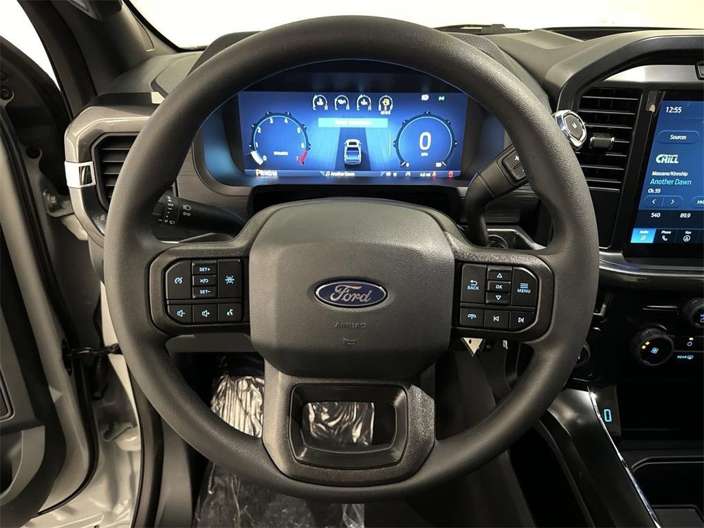 new 2024 Ford F-150 car, priced at $40,424