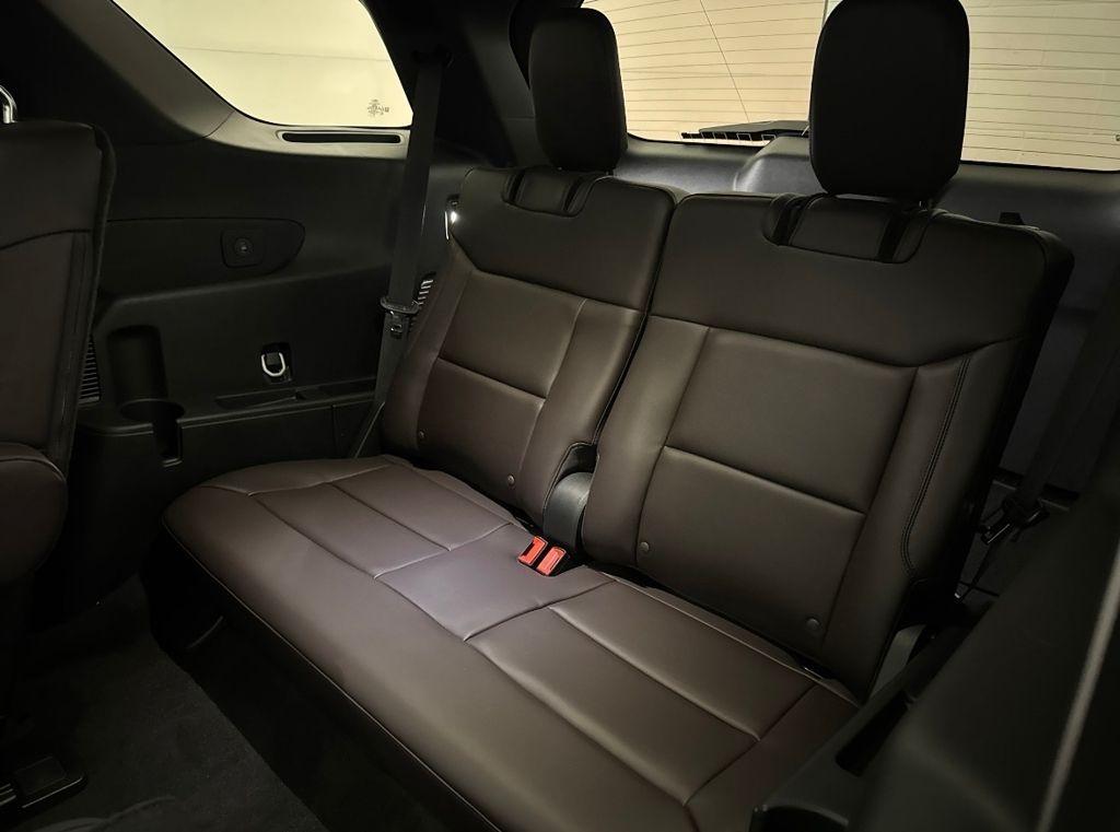 new 2025 Ford Explorer car, priced at $51,347