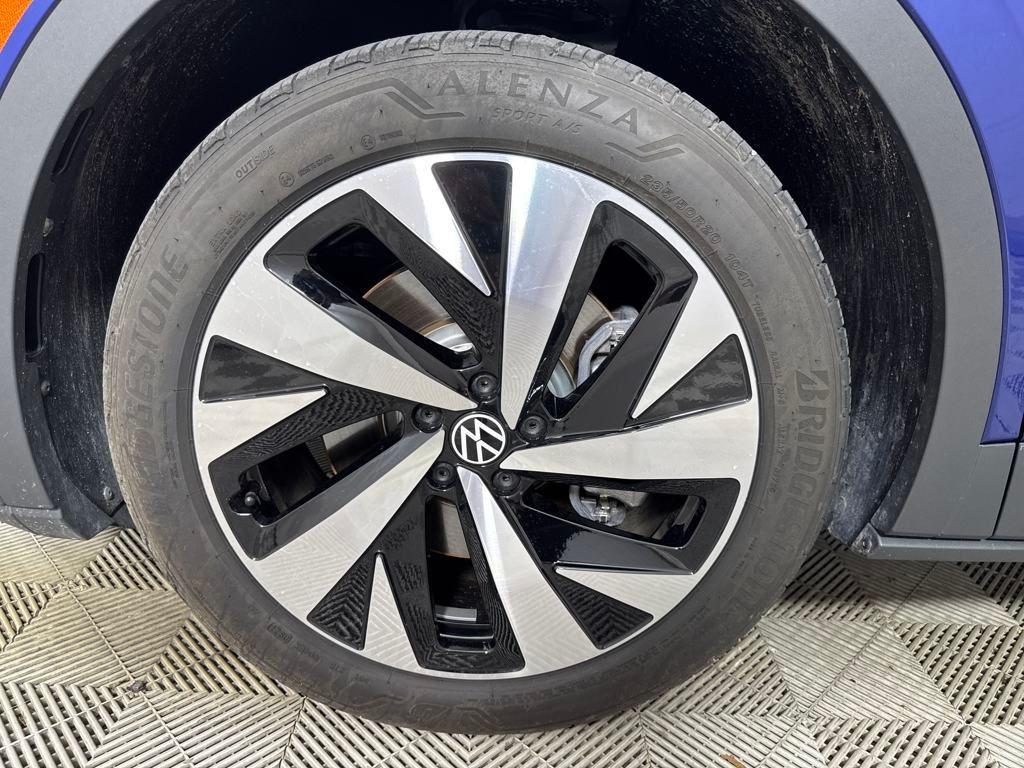 used 2021 Volkswagen ID.4 car, priced at $20,800