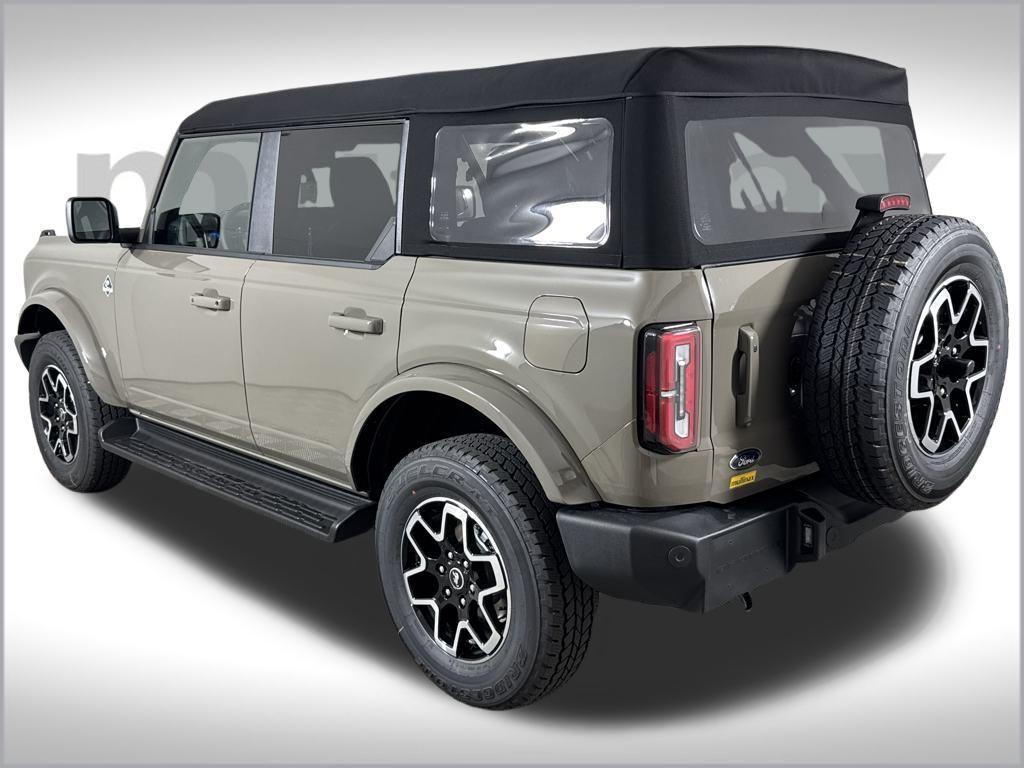 new 2025 Ford Bronco car, priced at $46,178