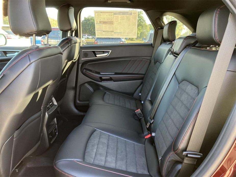 new 2024 Ford Edge car, priced at $37,960