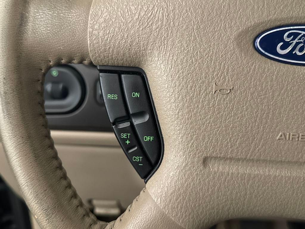 used 2006 Ford Expedition car, priced at $6,900