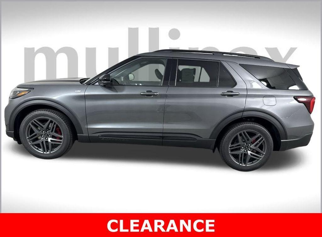 new 2025 Ford Explorer car, priced at $45,458