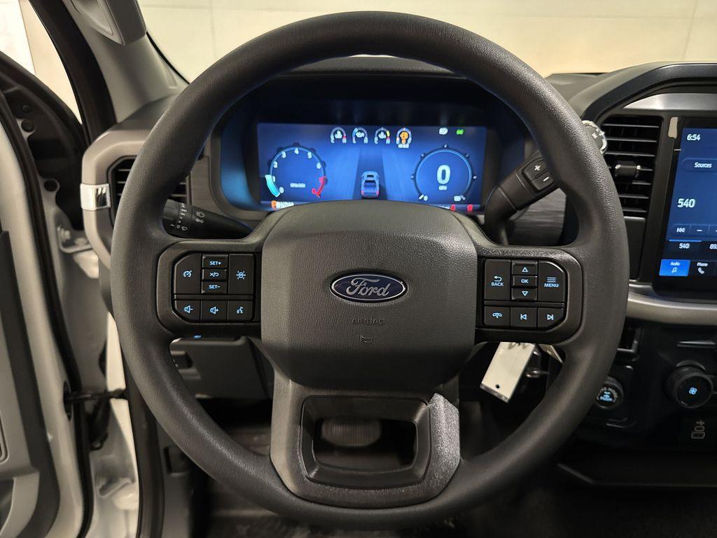 new 2025 Ford F-150 car, priced at $41,960