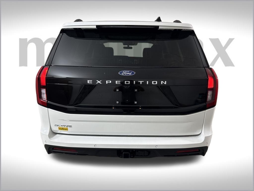 new 2025 Ford Expedition car, priced at $66,807
