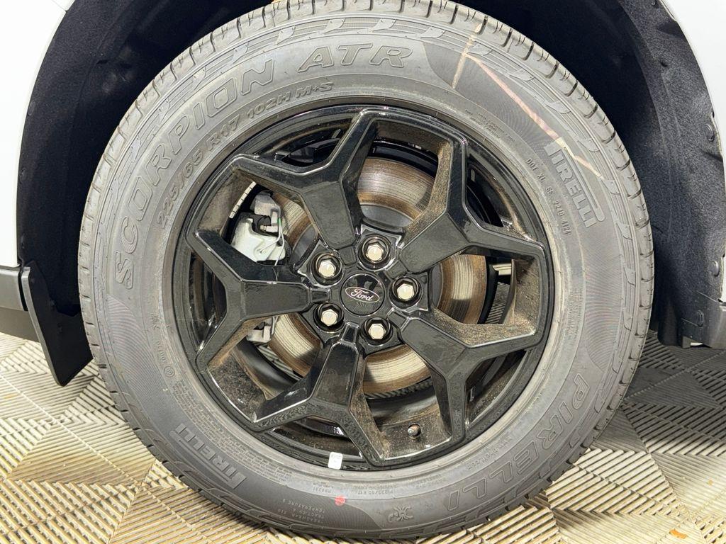 new 2025 Ford Maverick car, priced at $33,383