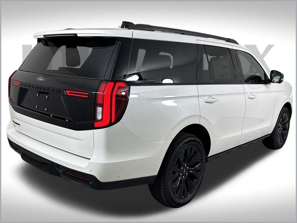 new 2025 Ford Expedition car, priced at $79,387