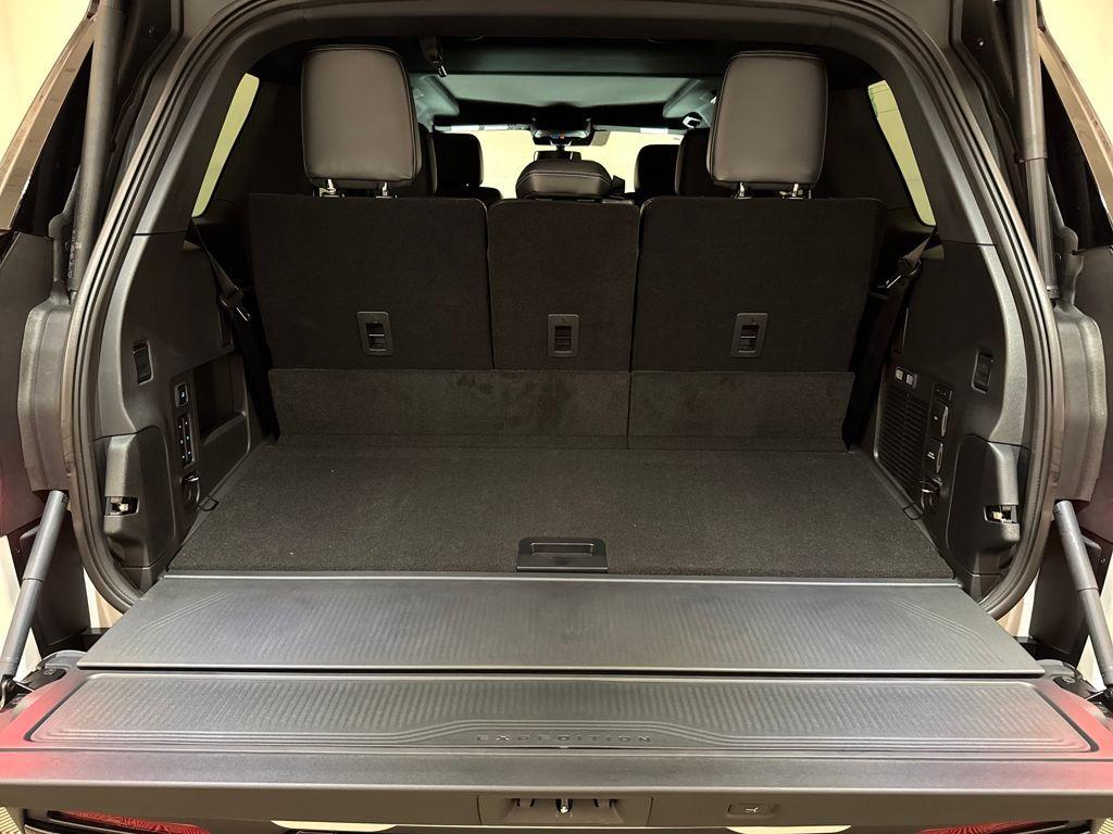new 2025 Ford Expedition car, priced at $79,387