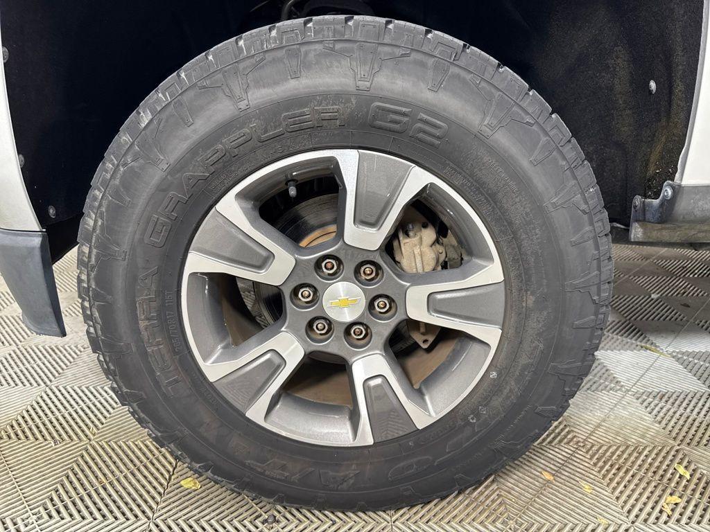 used 2015 Chevrolet Colorado car, priced at $11,900