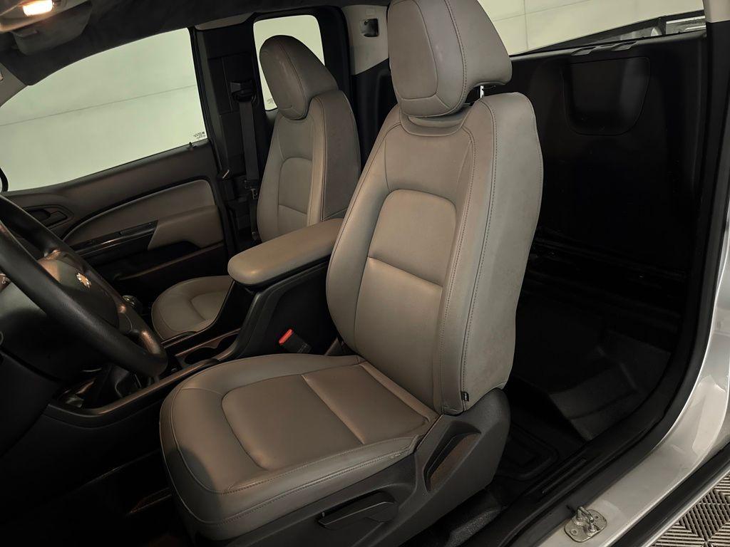 used 2015 Chevrolet Colorado car, priced at $11,900