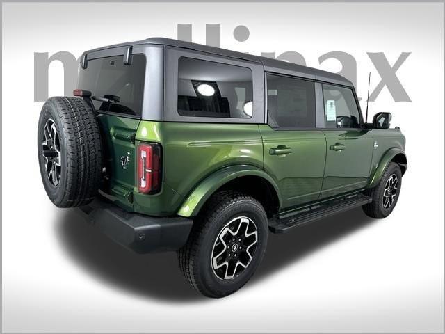 new 2024 Ford Bronco car, priced at $52,379