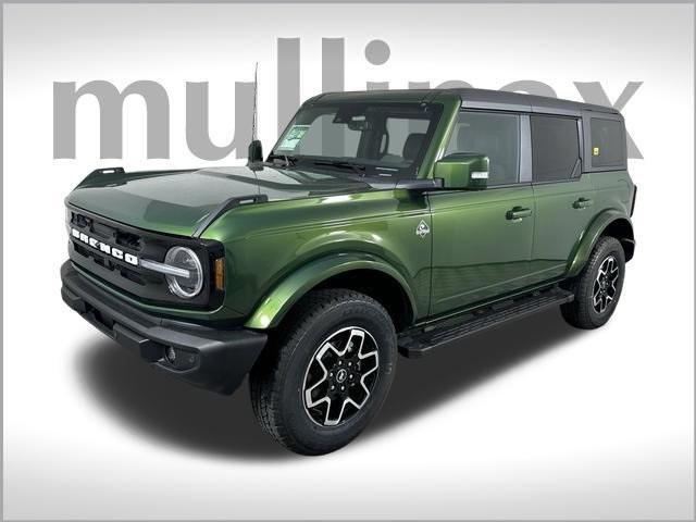 new 2024 Ford Bronco car, priced at $52,379