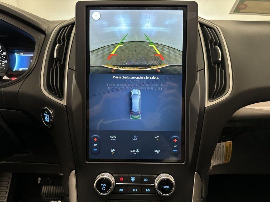 new 2024 Ford Edge car, priced at $37,711