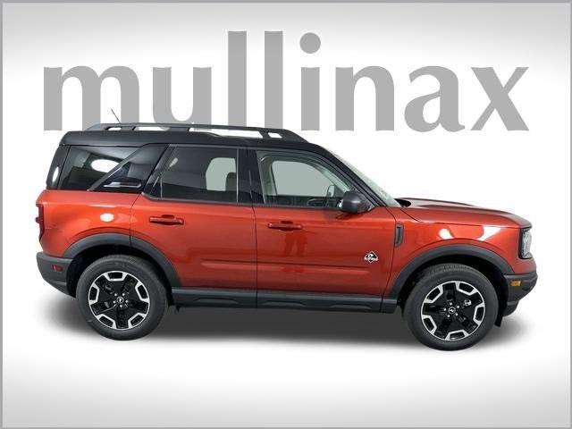 new 2024 Ford Bronco Sport car, priced at $33,584