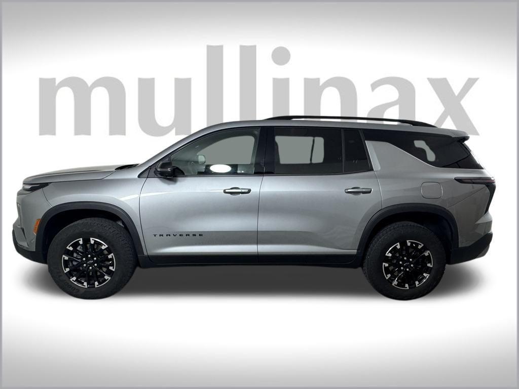 used 2024 Chevrolet Traverse car, priced at $42,900