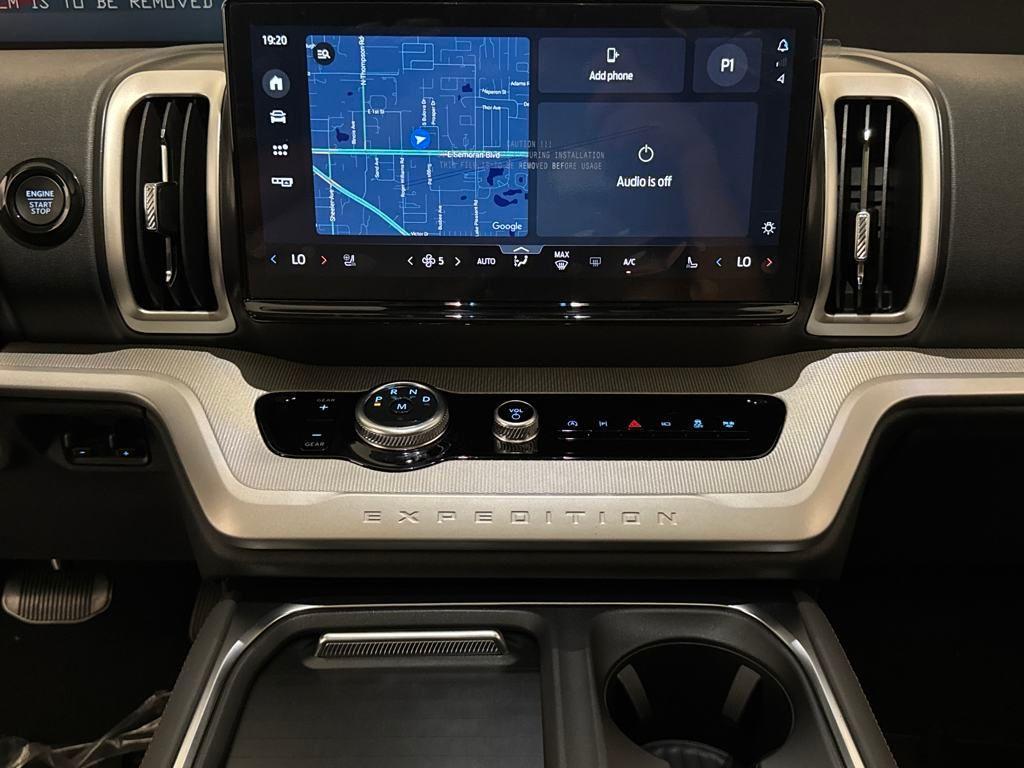 new 2025 Ford Expedition Max car, priced at $70,453