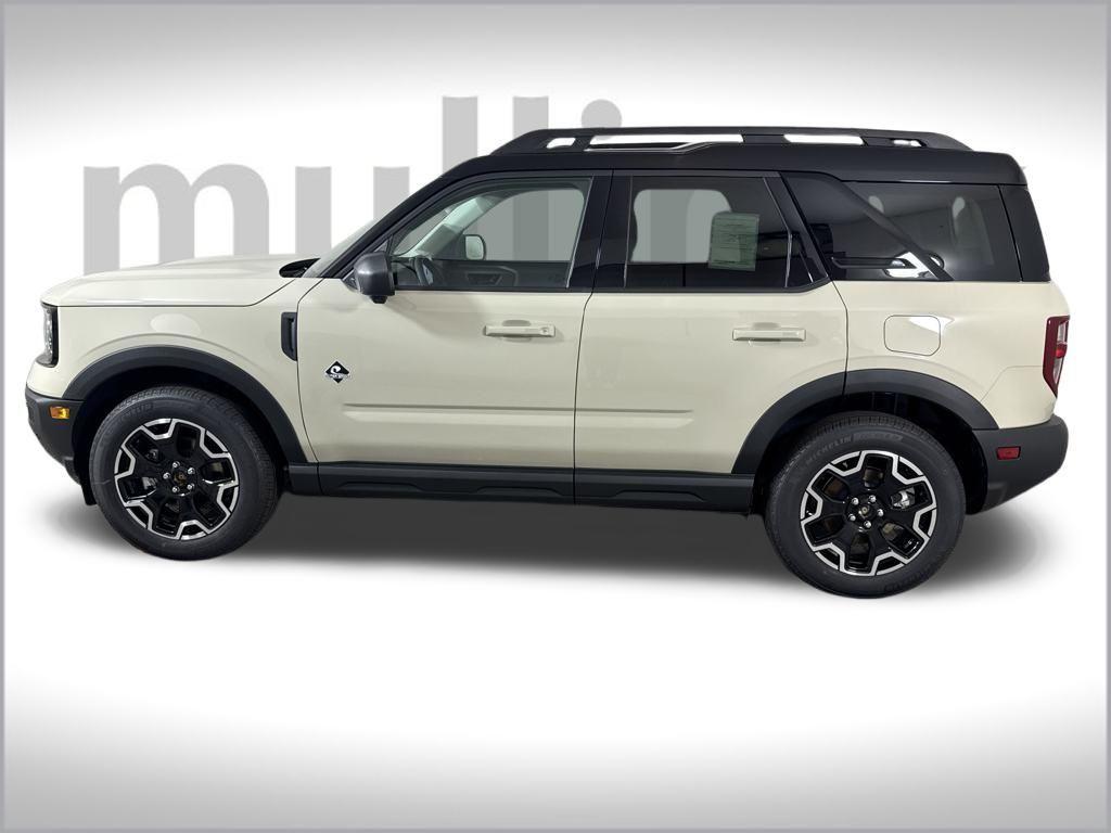 new 2025 Ford Bronco Sport car, priced at $38,979