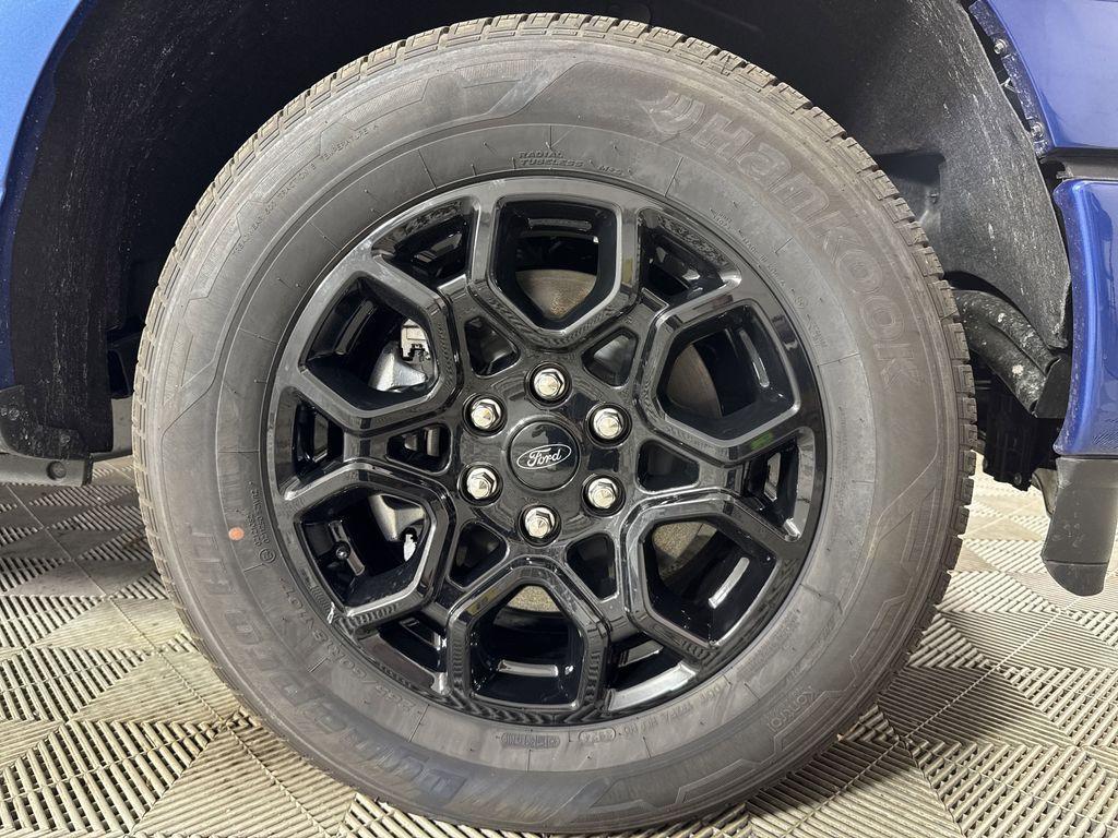 new 2025 Ford F-150 car, priced at $40,495