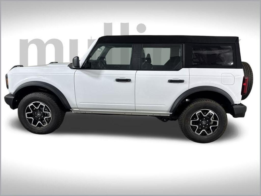 new 2025 Ford Bronco car, priced at $40,660