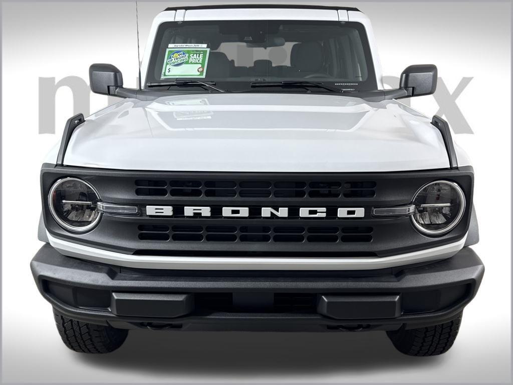 new 2025 Ford Bronco car, priced at $40,660