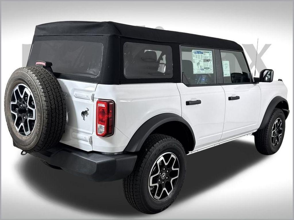 new 2025 Ford Bronco car, priced at $40,660