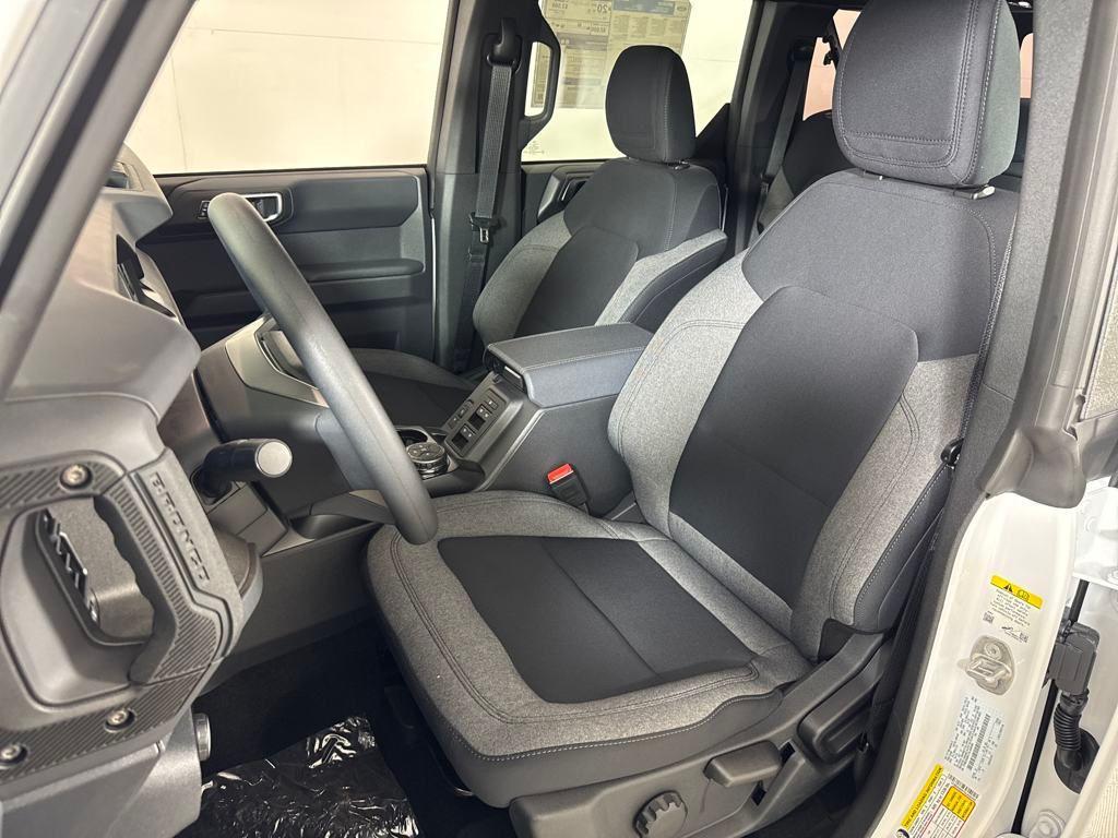 new 2025 Ford Bronco car, priced at $40,660