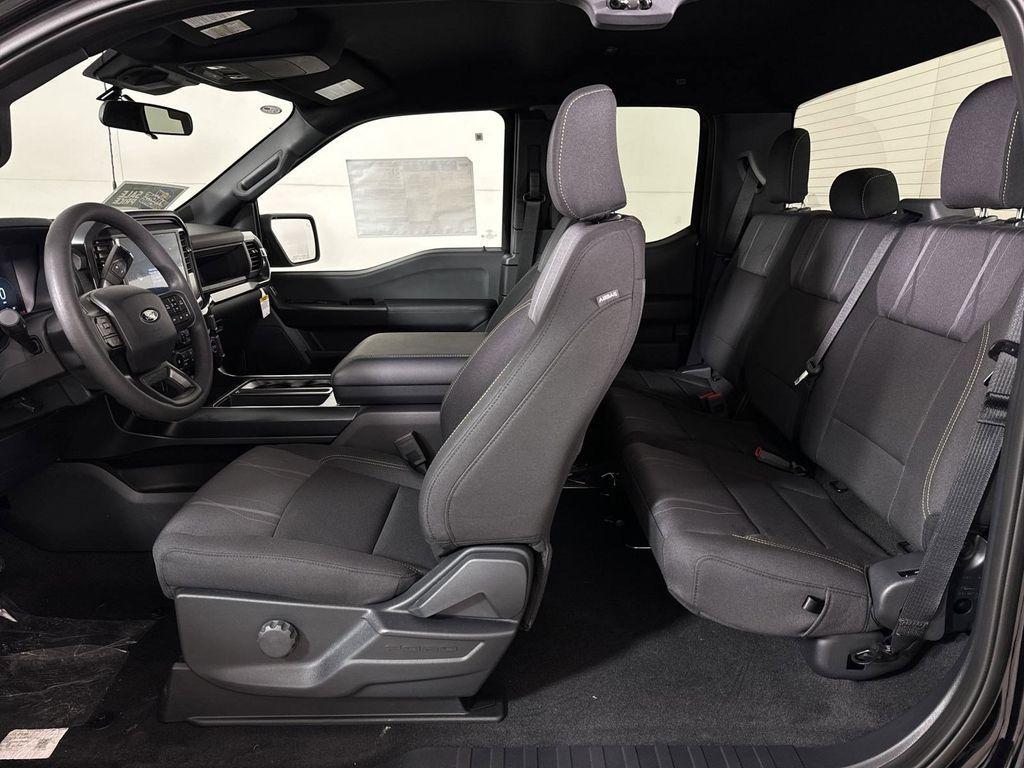new 2025 Ford F-150 car, priced at $39,702