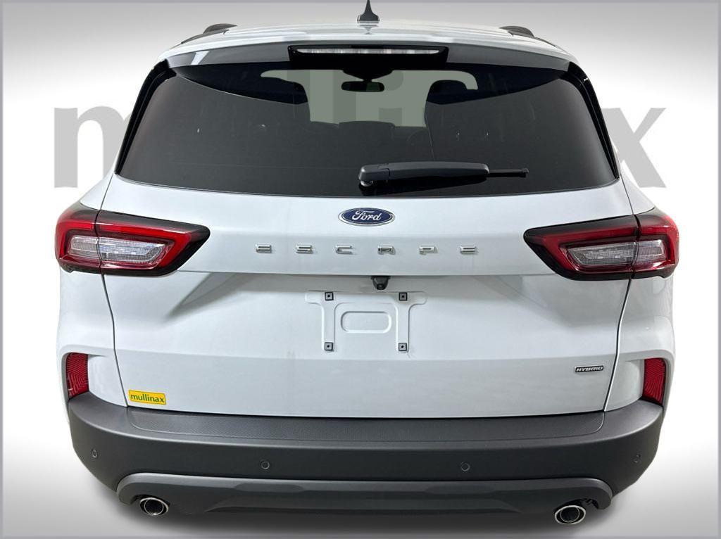 new 2025 Ford Escape car, priced at $30,634