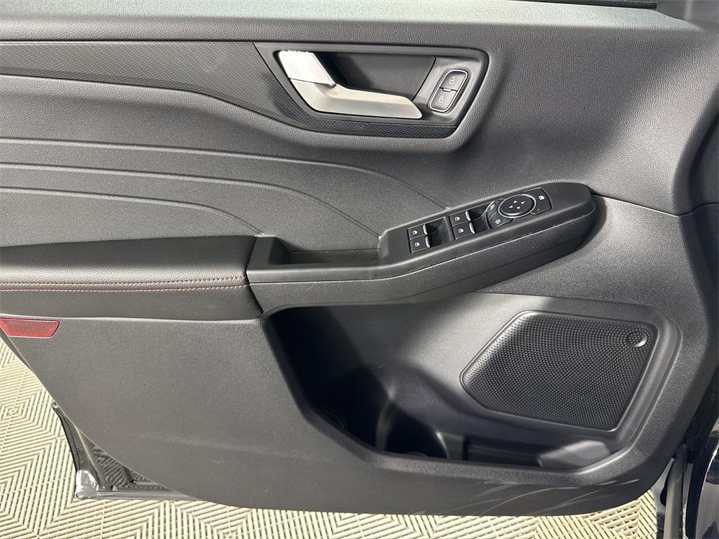 new 2025 Ford Escape car, priced at $30,341