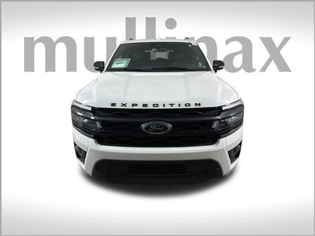 new 2024 Ford Expedition car, priced at $75,304