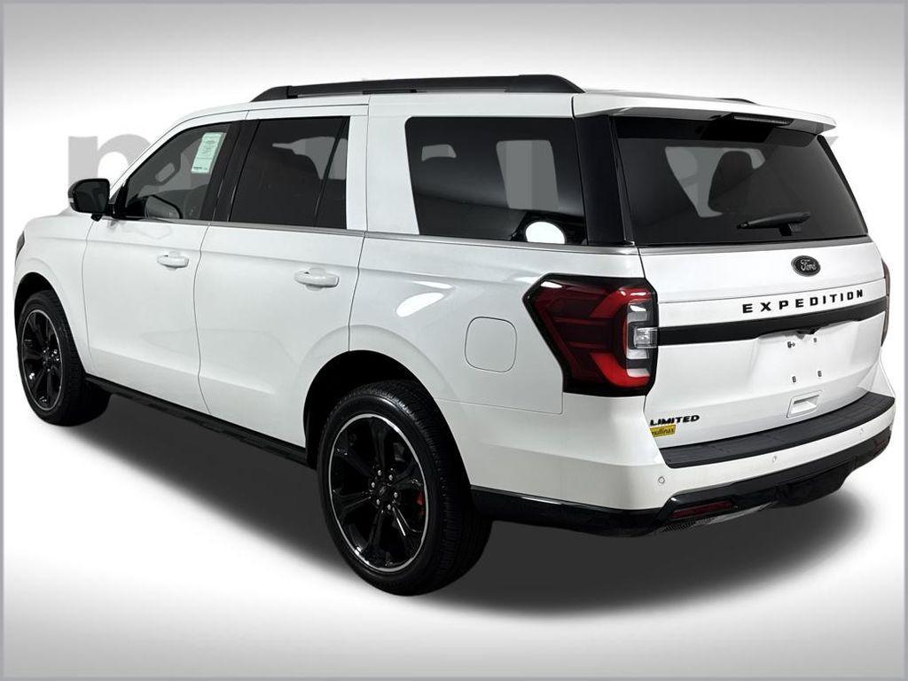 new 2024 Ford Expedition car, priced at $73,215