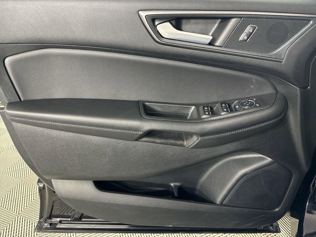 new 2024 Ford Edge car, priced at $33,855