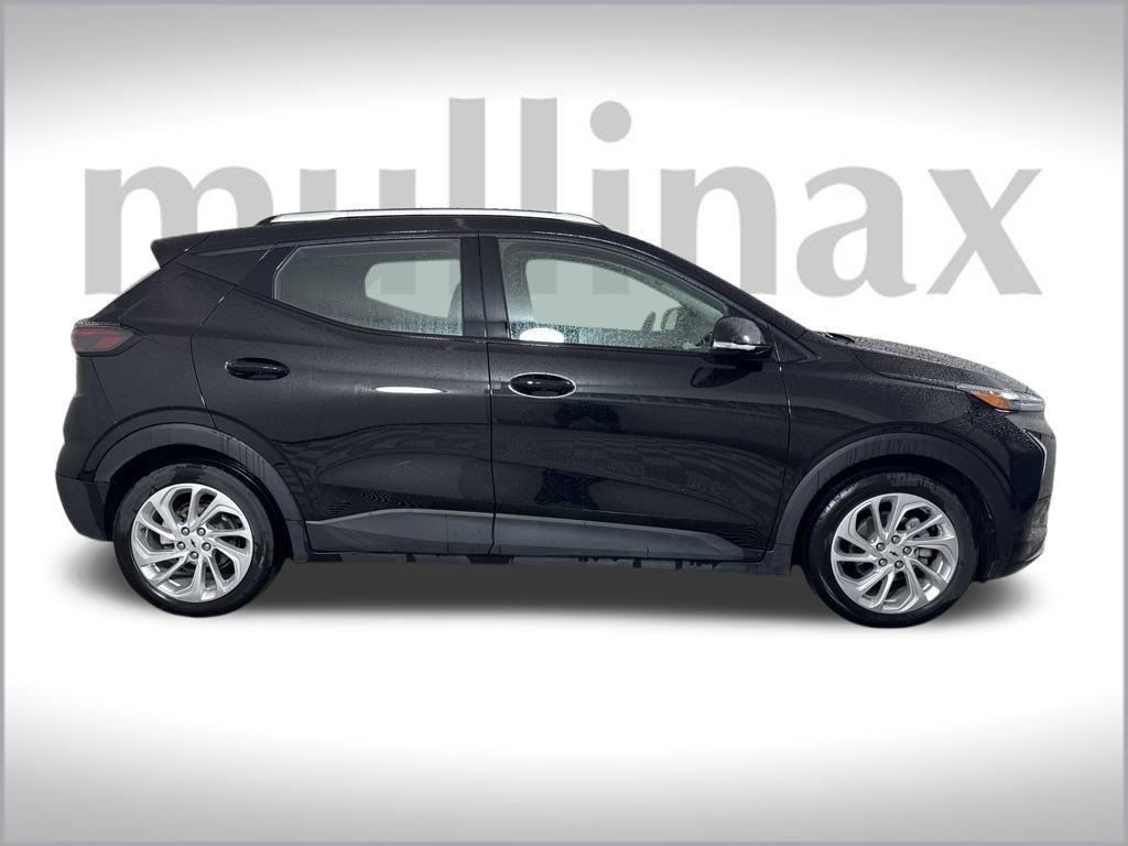 used 2023 Chevrolet Bolt EUV car, priced at $17,900