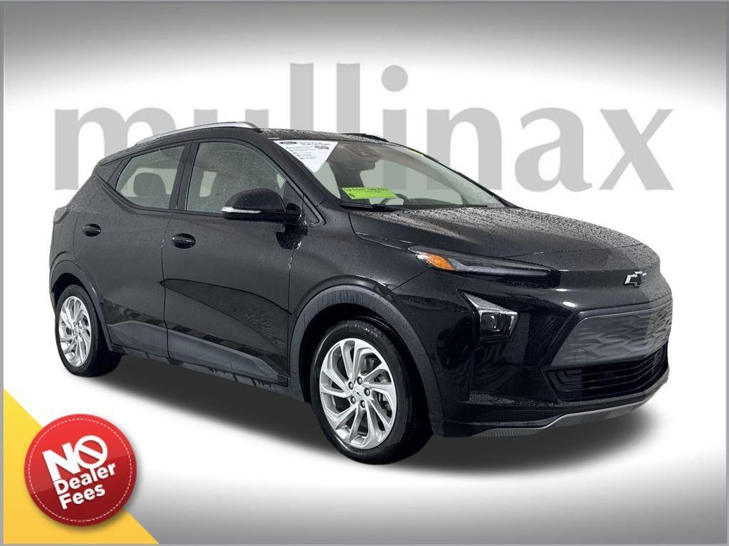 used 2023 Chevrolet Bolt EUV car, priced at $17,900