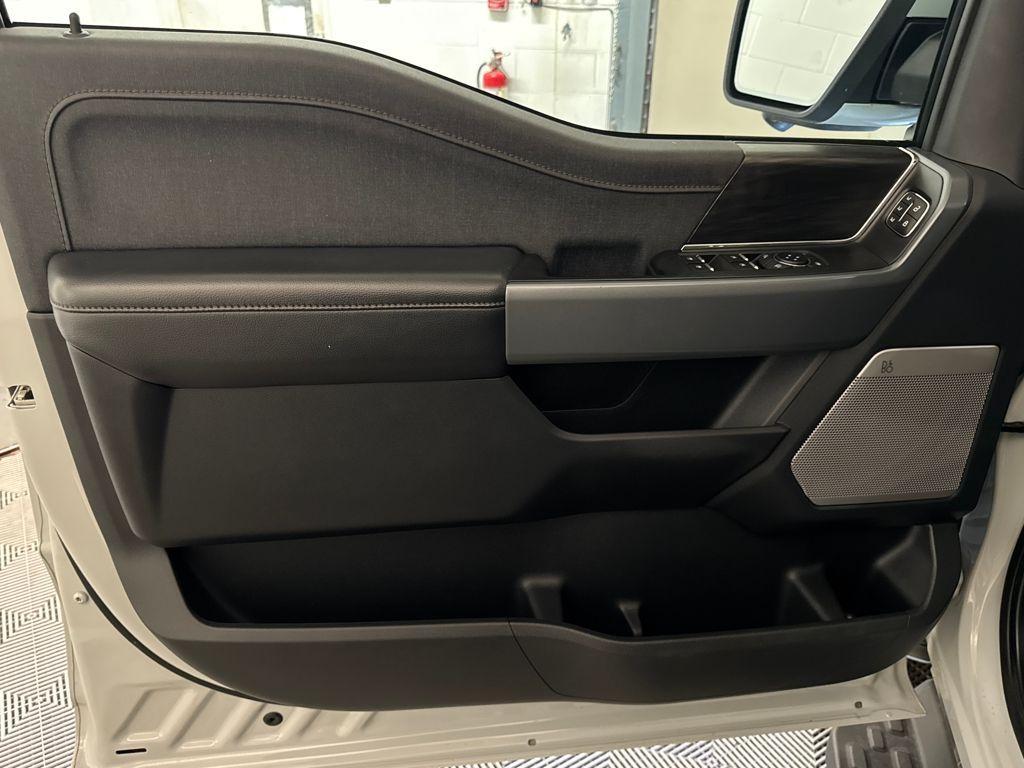 used 2024 Ford F-150 Lightning car
