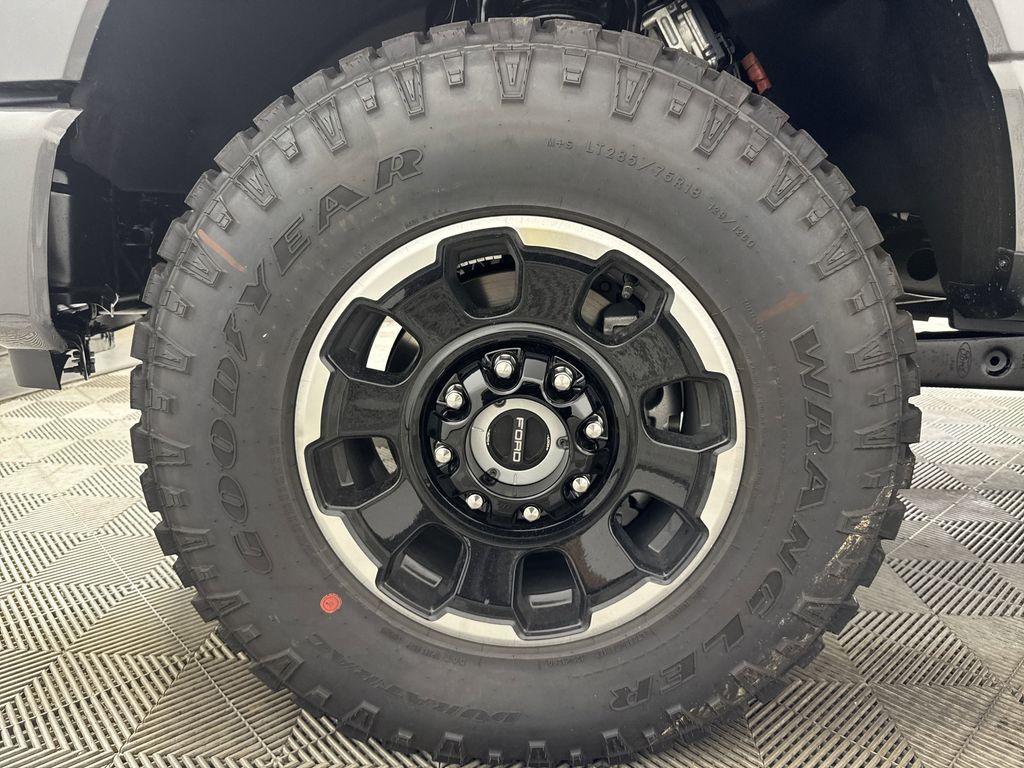 new 2025 Ford F-250 car, priced at $84,625