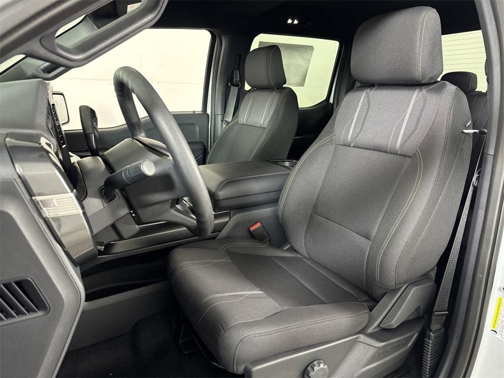 new 2025 Ford F-150 car, priced at $44,512