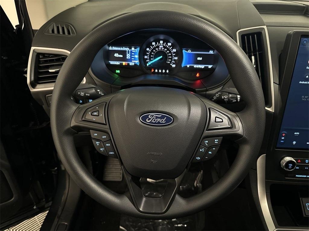 new 2024 Ford Edge car, priced at $37,110